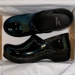 Dansko Professional Patent Petrol Leather